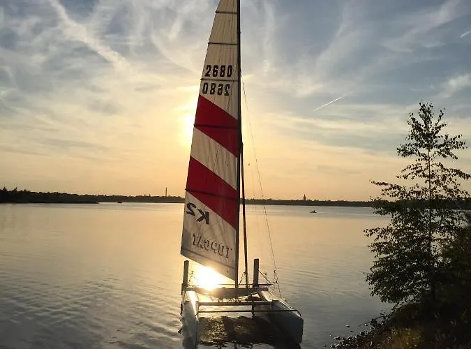 Neu Auszeit In Moderner In Seen-naehe Марклеберг